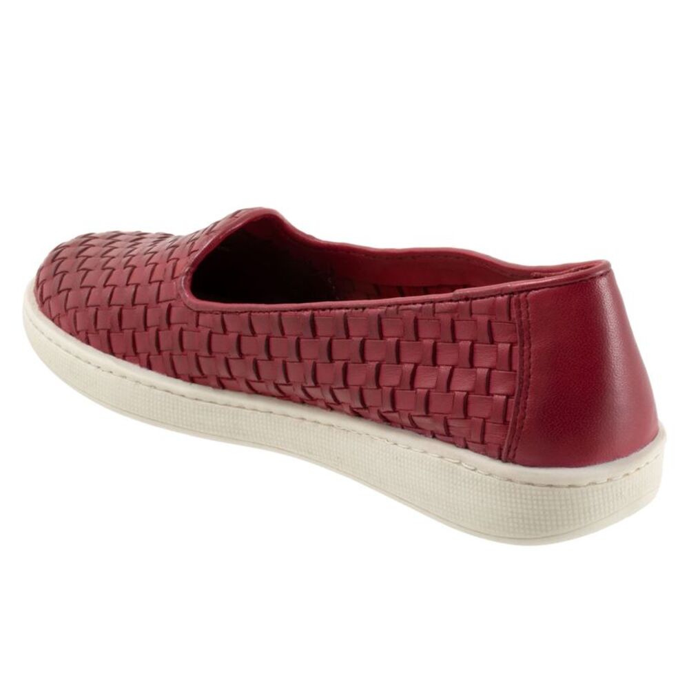 Trotters Womens Adelina Red Shoes (NWT) - Picture 5 of 7
